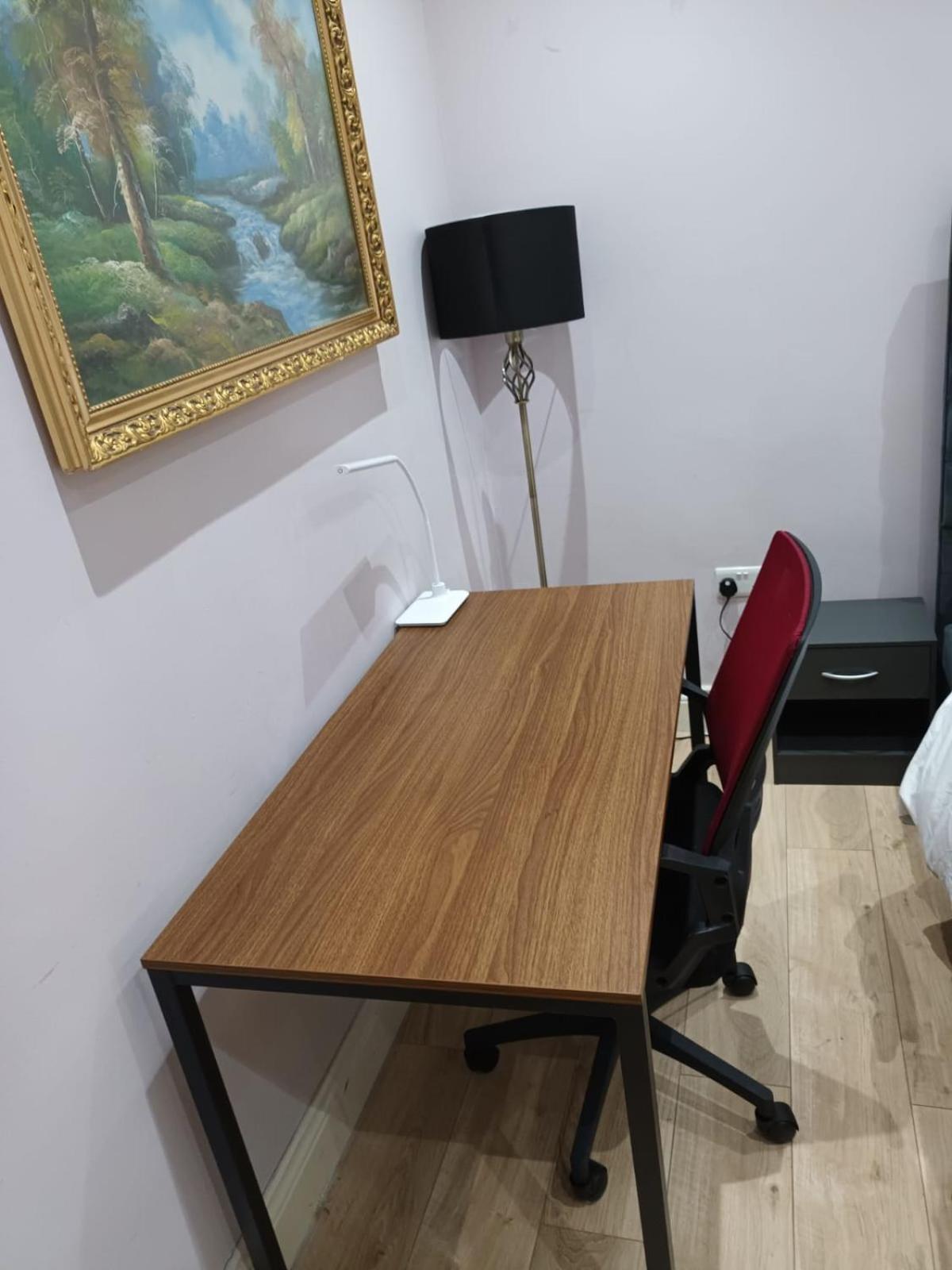 Comfy Fenia Stay Londýn Pokoj fotografie